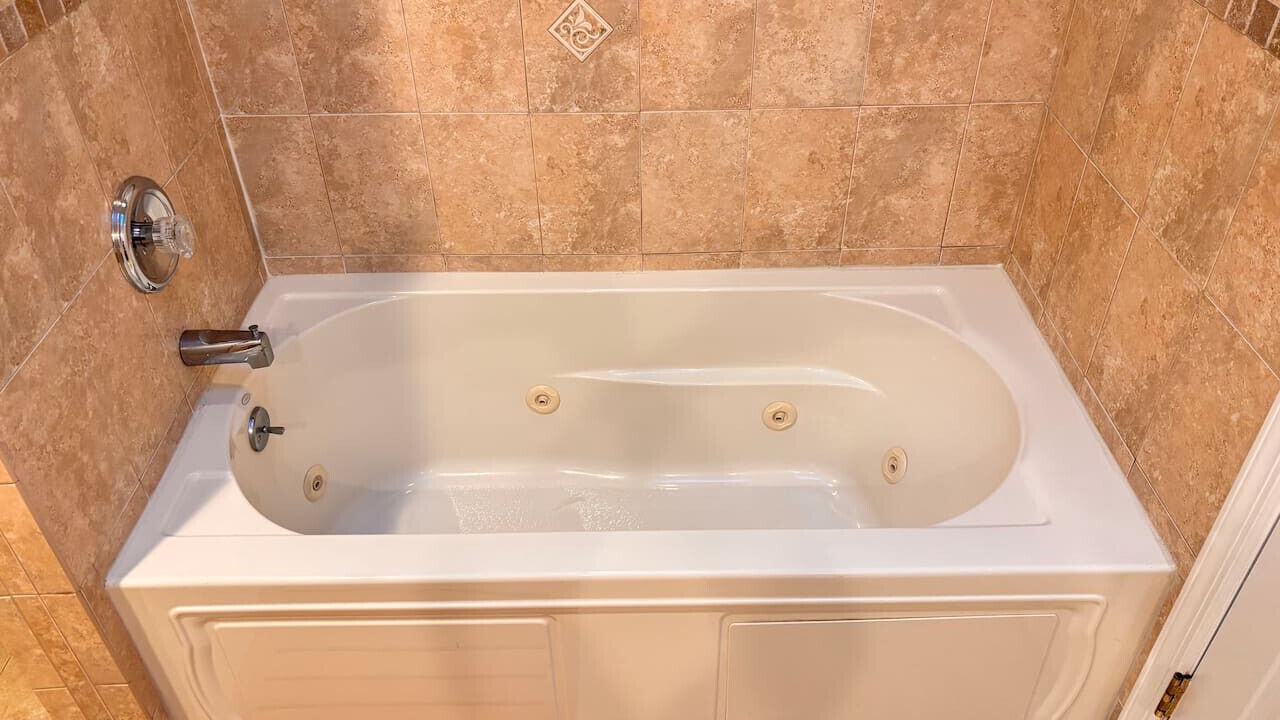 Photo of Bathroom in Palisades Park