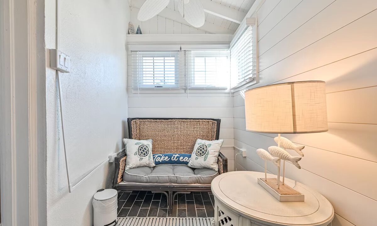 Photo of Livingroom in Margate City
