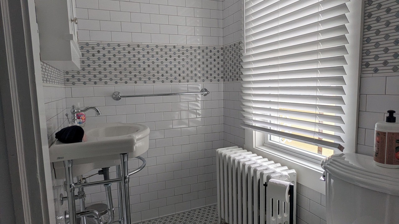 Photo of Bathroom in Margate City