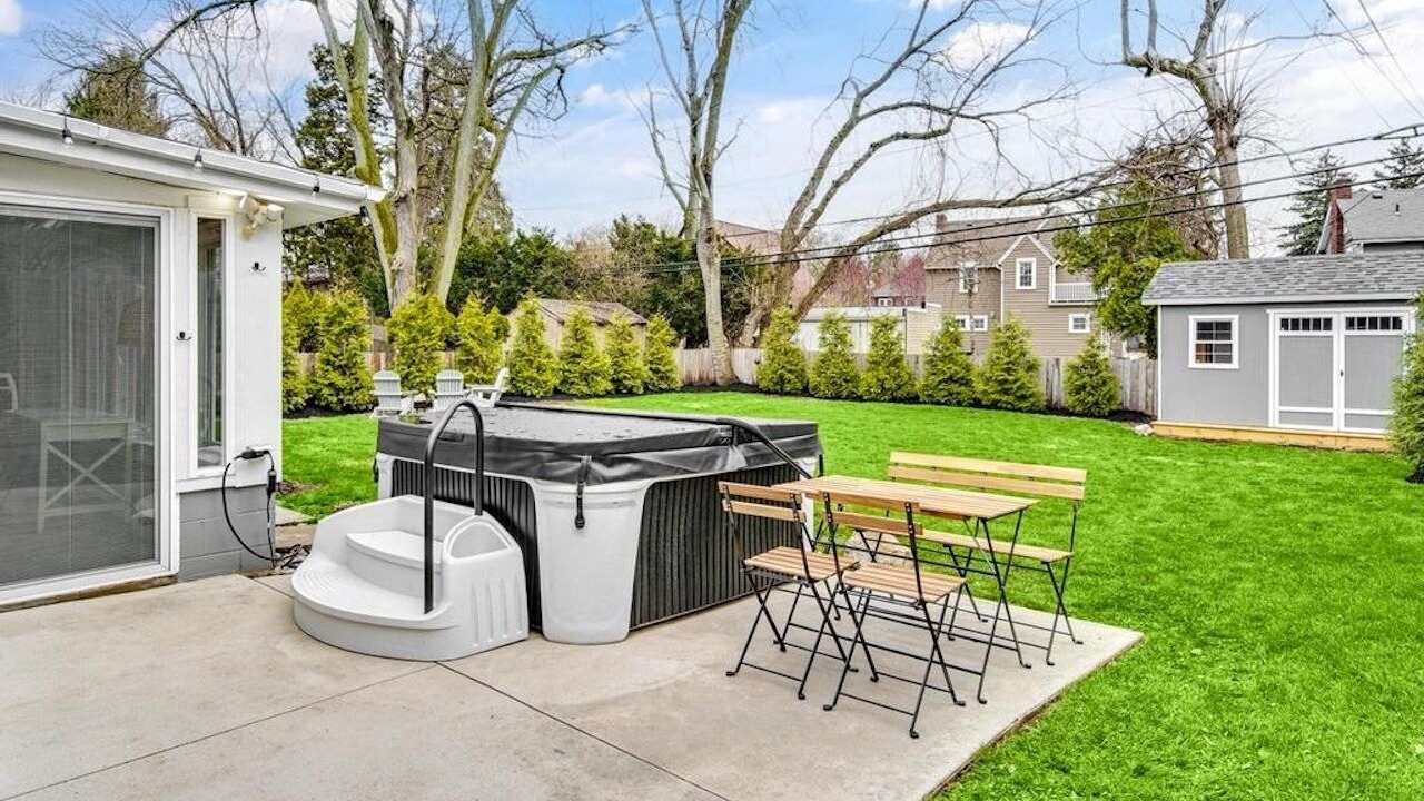 Photo of Outdoor in Ottawa Hills