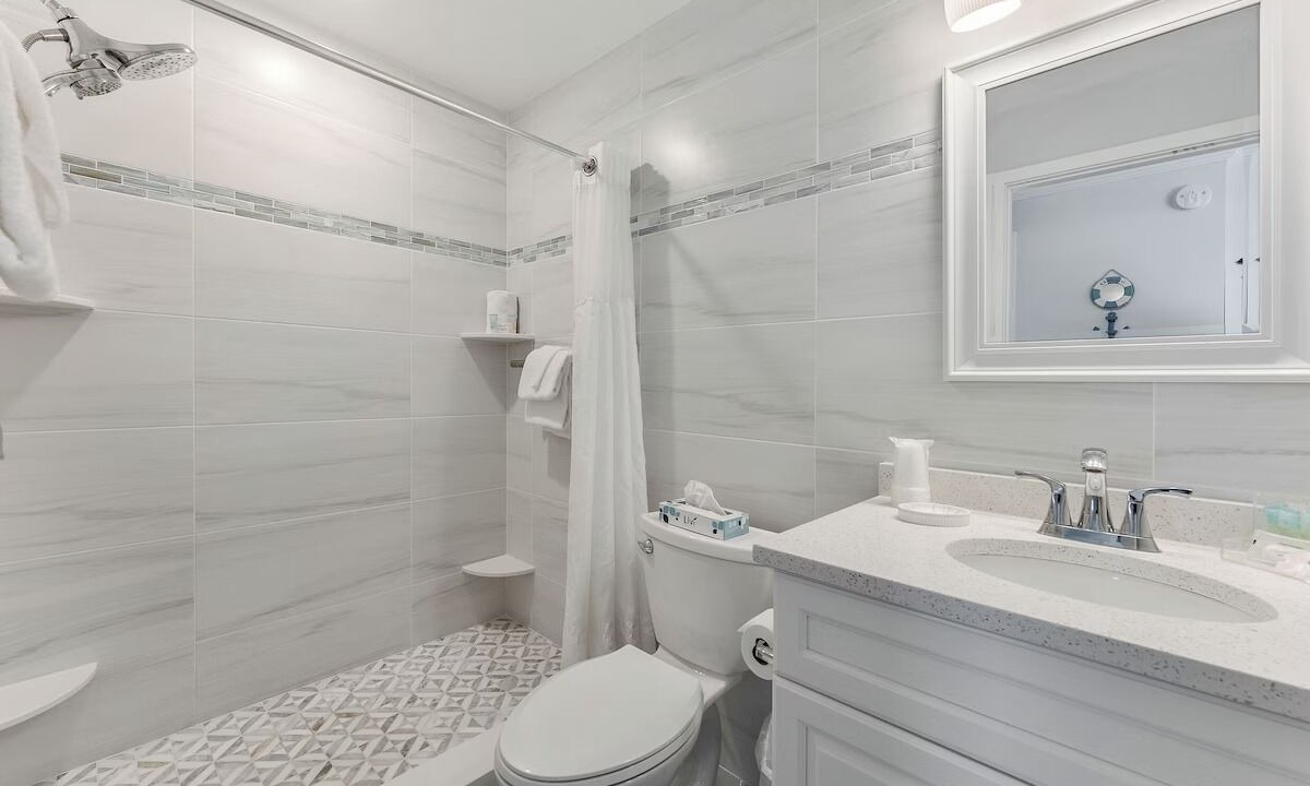 Photo of Bathroom in Avalon