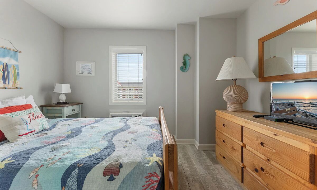 Photo of Bedroom in Avalon
