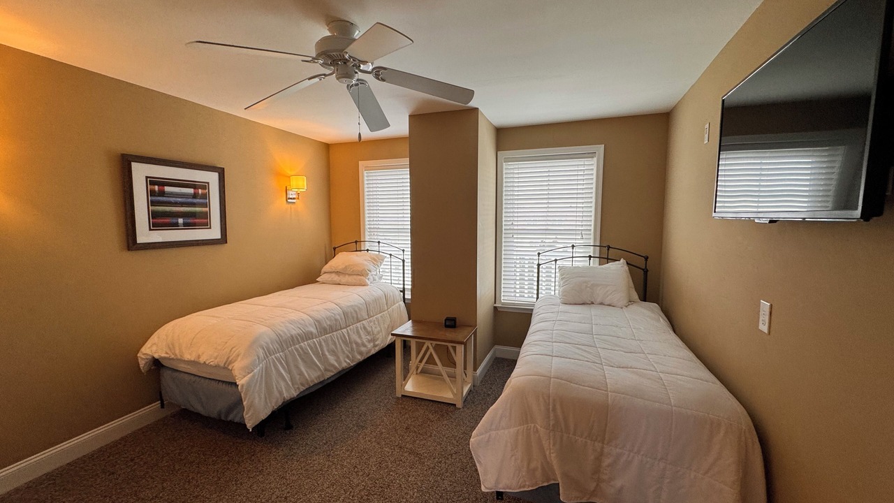 Photo of Bedroom in Townsend's Inlet
