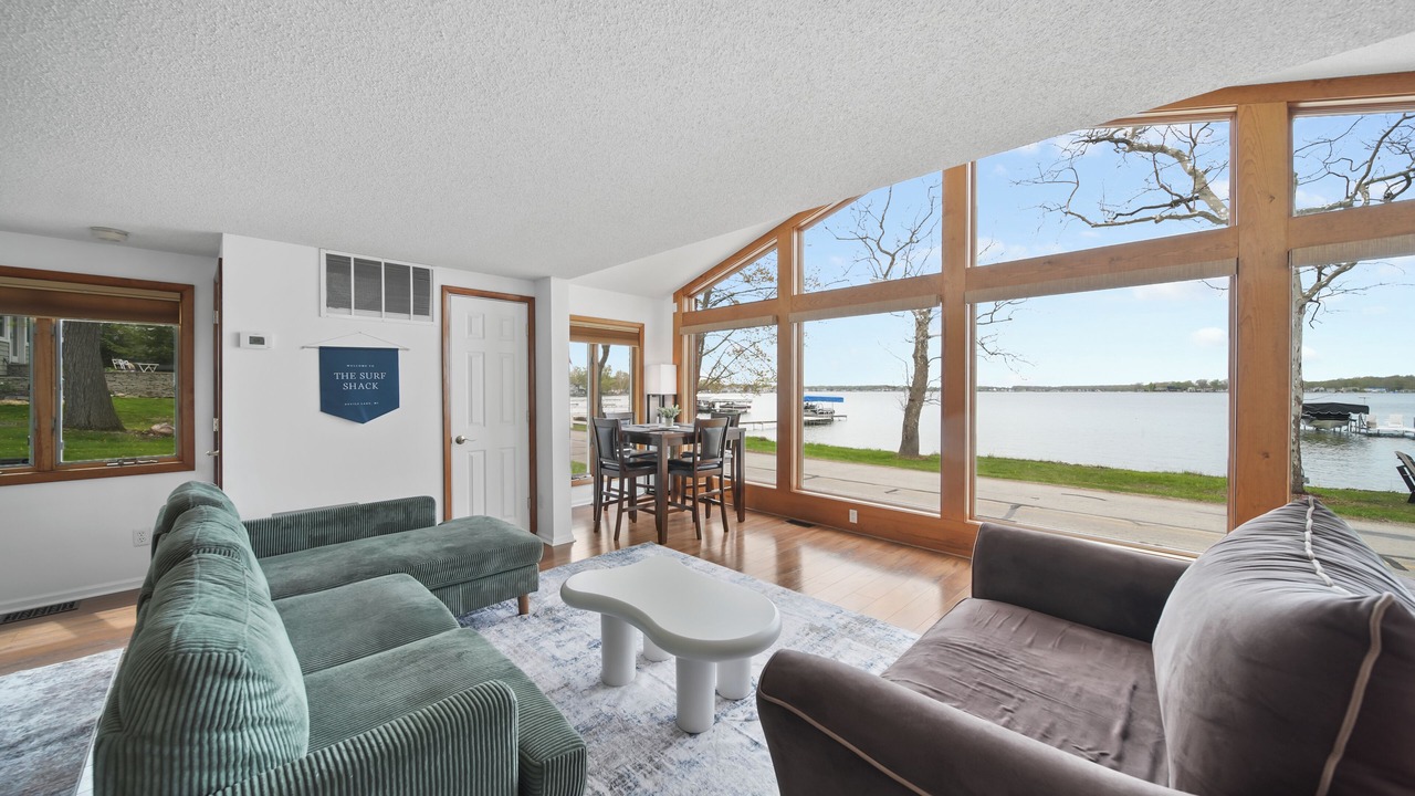 Photo of Livingroom in Manitou Beach-Devils Lake