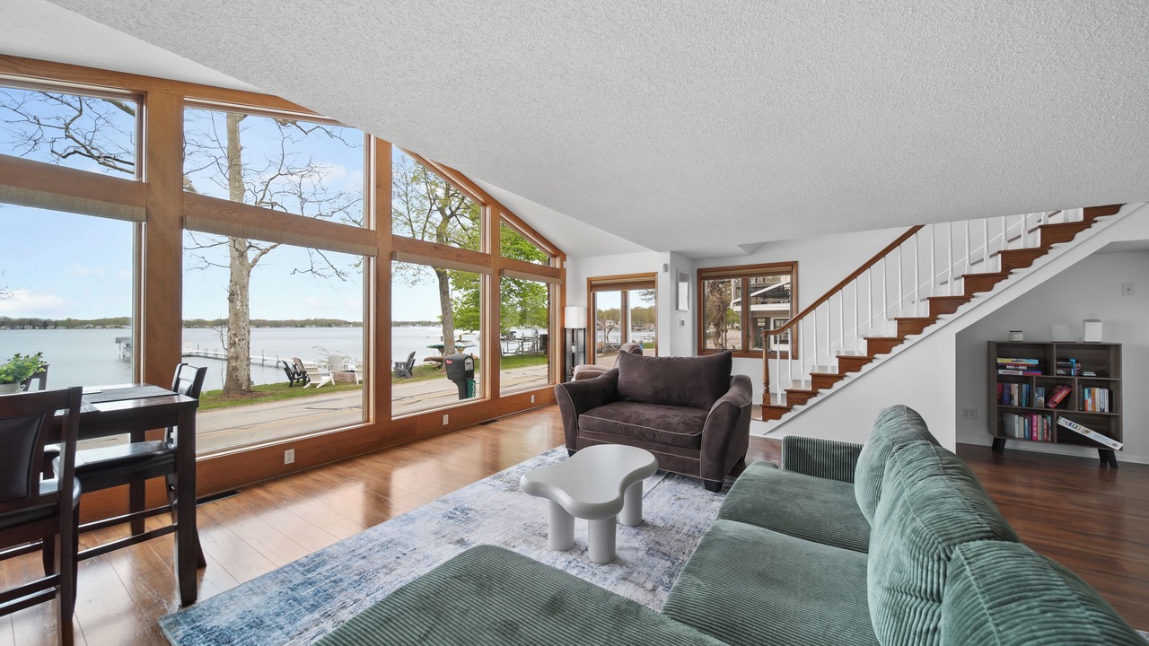 Photo of Livingroom in Manitou Beach-Devils Lake
