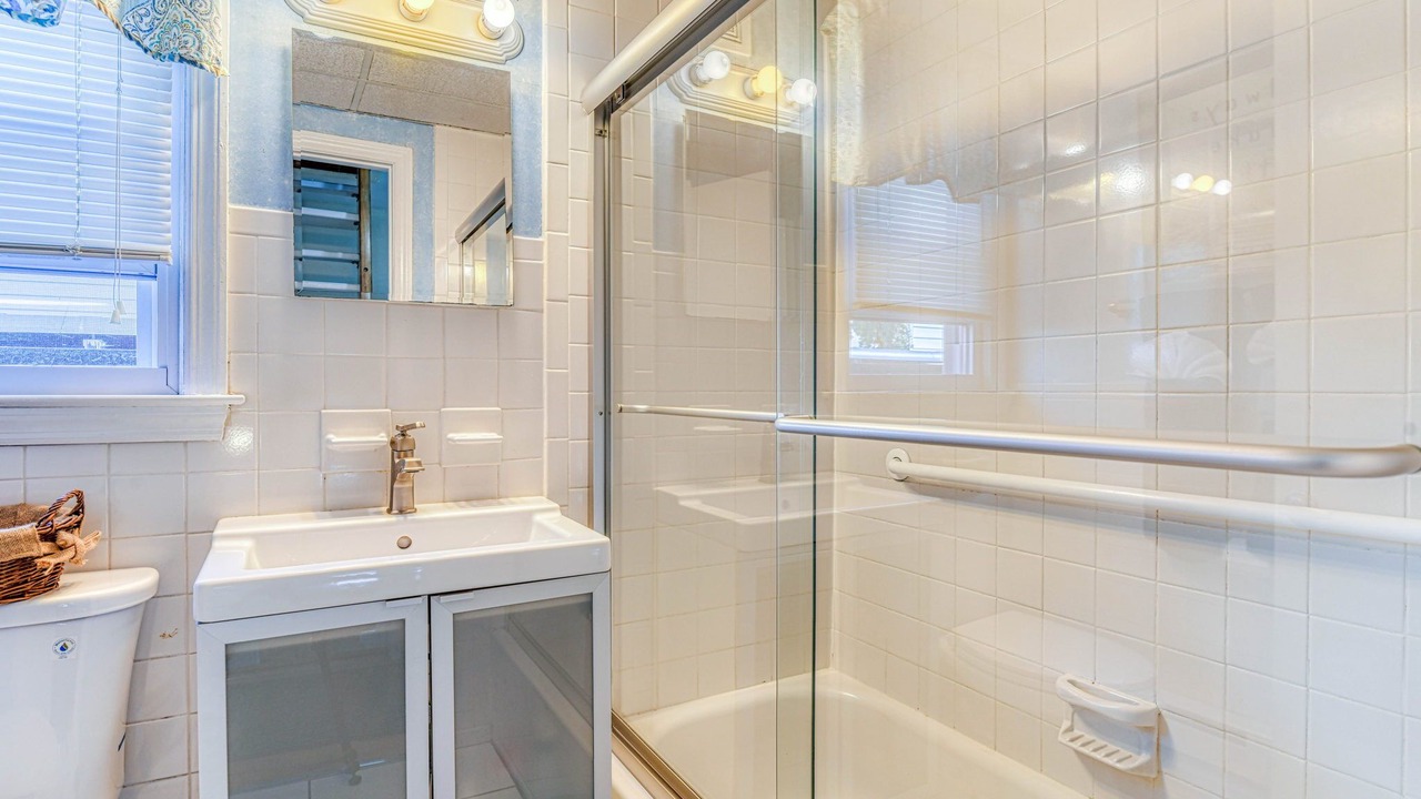 Photo of Bathroom in Ocean Grove