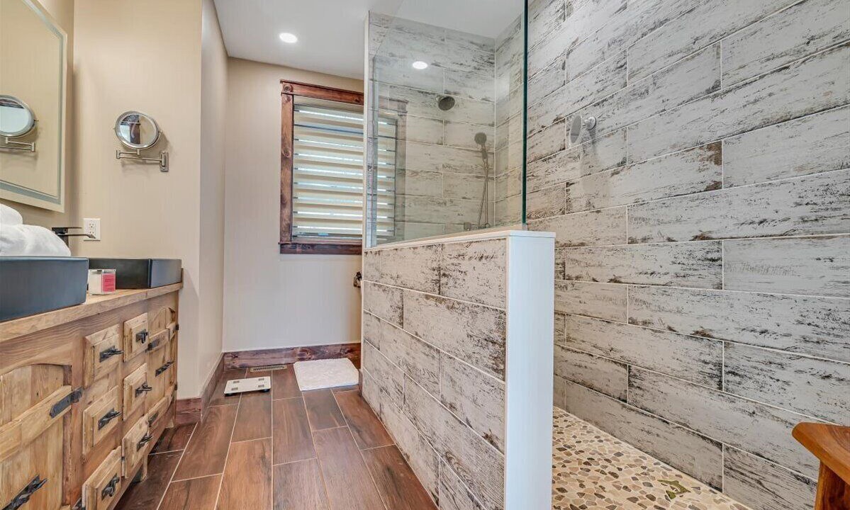 Photo of Bathroom in Wallenpaupauk Lake Estates