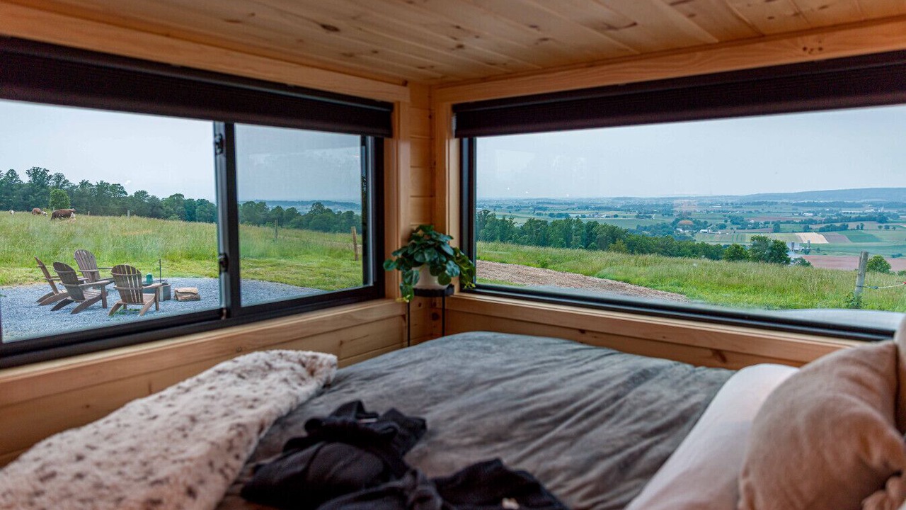 Photo of Bedroom in Gap