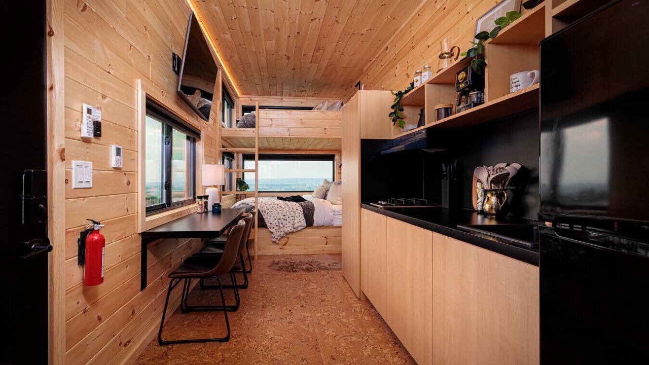 Photo of Bedroom in Gap