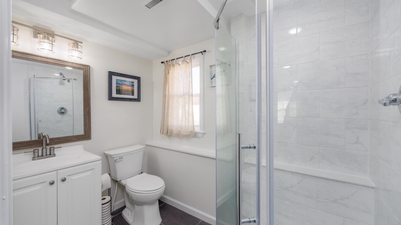 Photo of Bathroom in Erma