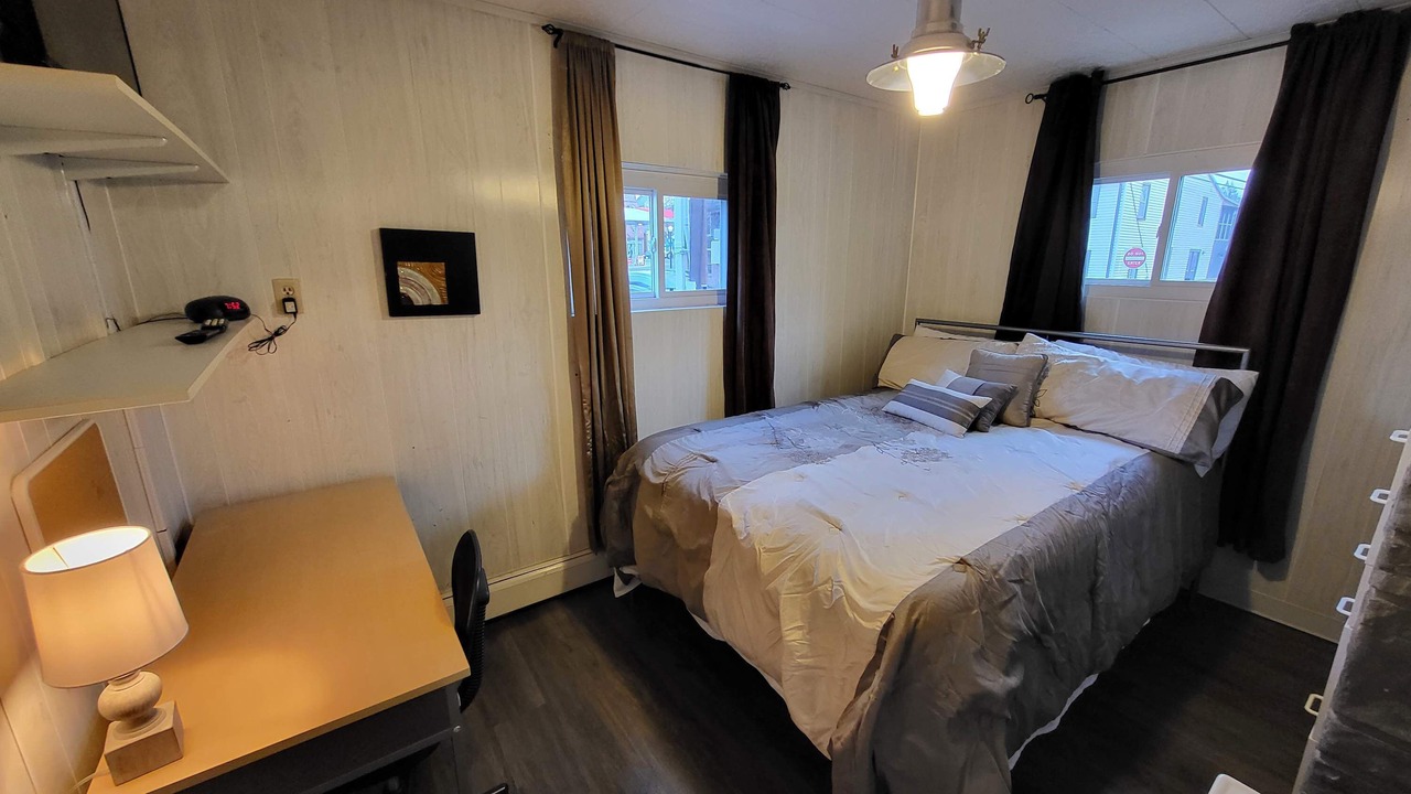 Photo of Bedroom in Annville