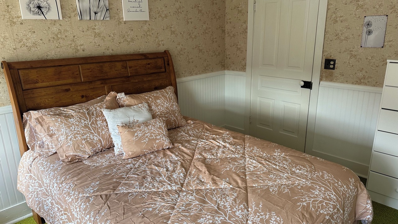 Photo of Bedroom in Middleburg