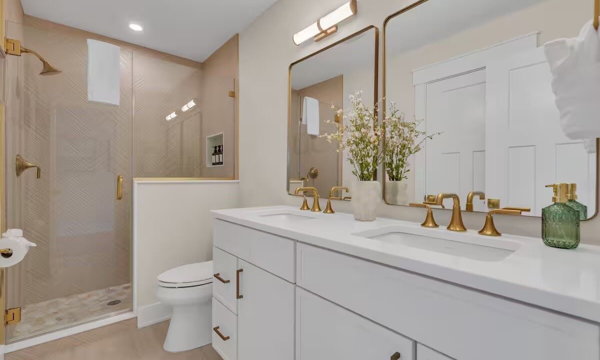 Photo of Bathroom in Ortley Beach