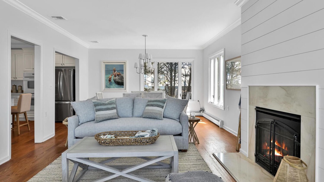 Photo of Livingroom in Spring Lake