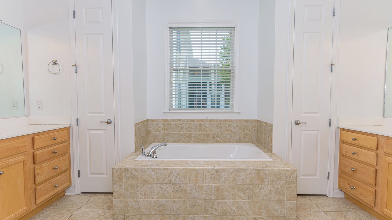 Photo of Bathroom in Sun Ridge