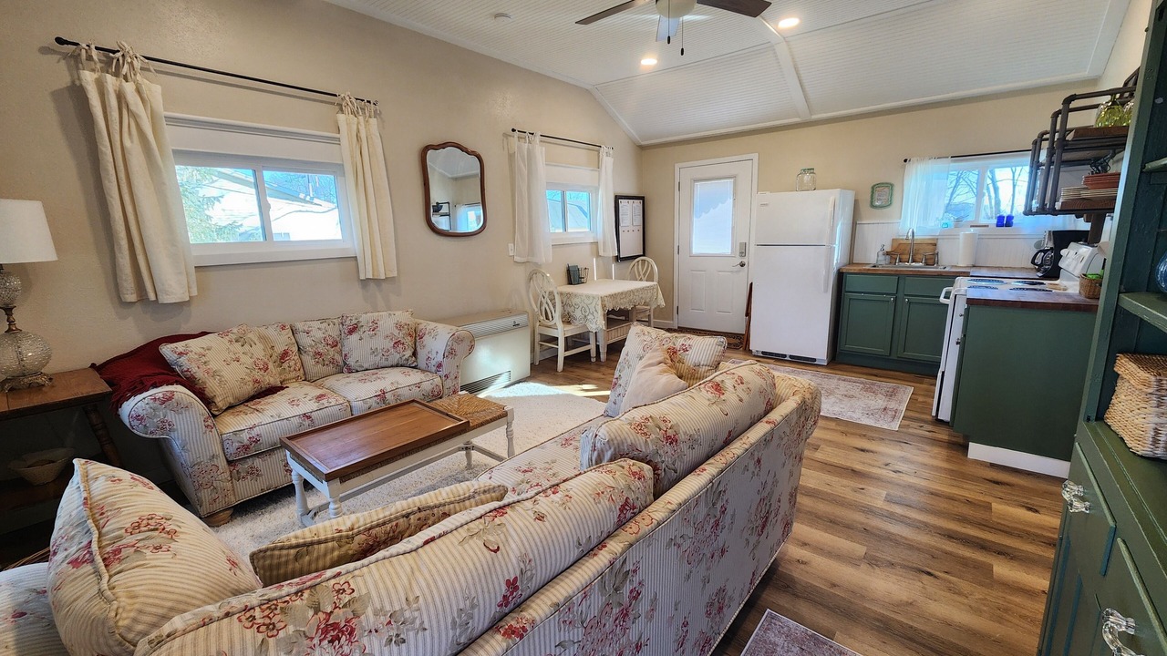 Photo of Livingroom in Fayette