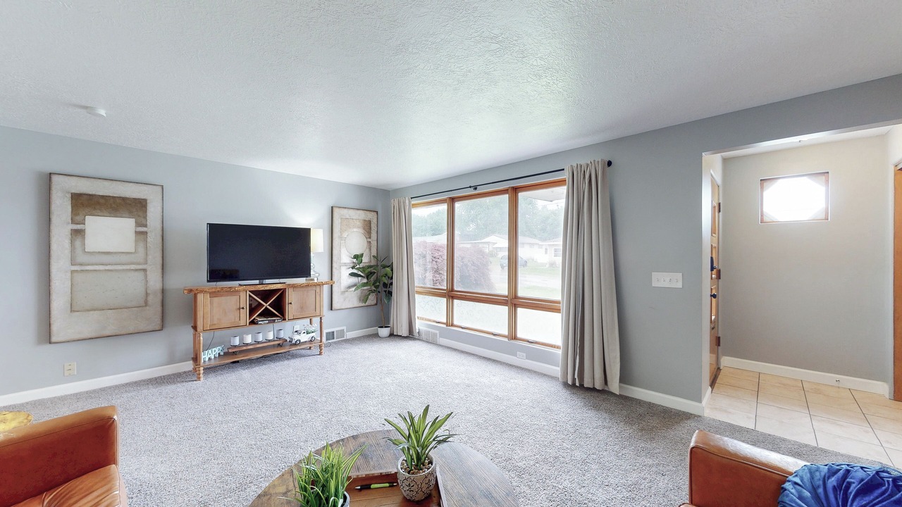 Photo of Livingroom in Canton