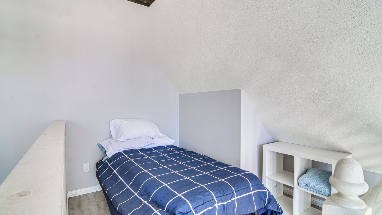 Photo of Bedroom in Albany