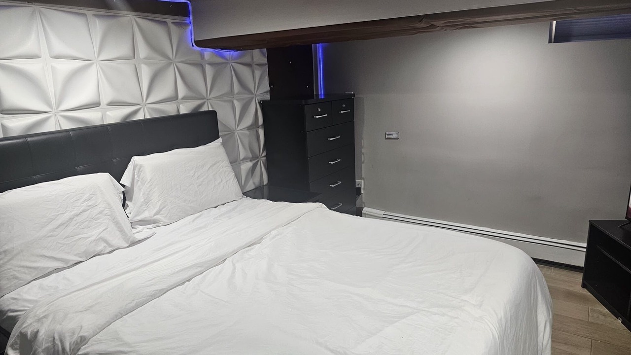 Photo of Bedroom in Hempstead