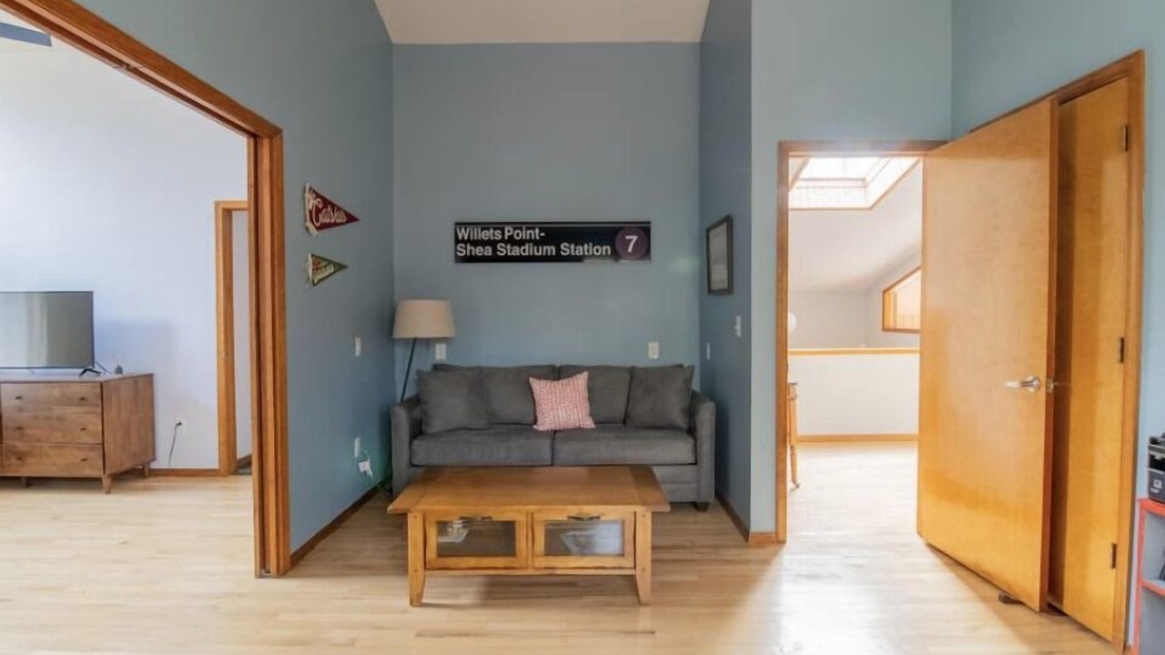 Photo of Livingroom in Parksville