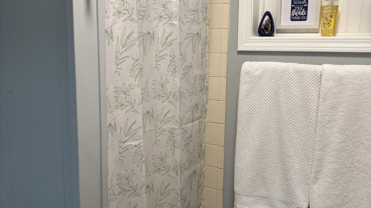 Photo of Bathroom in Pipestem
