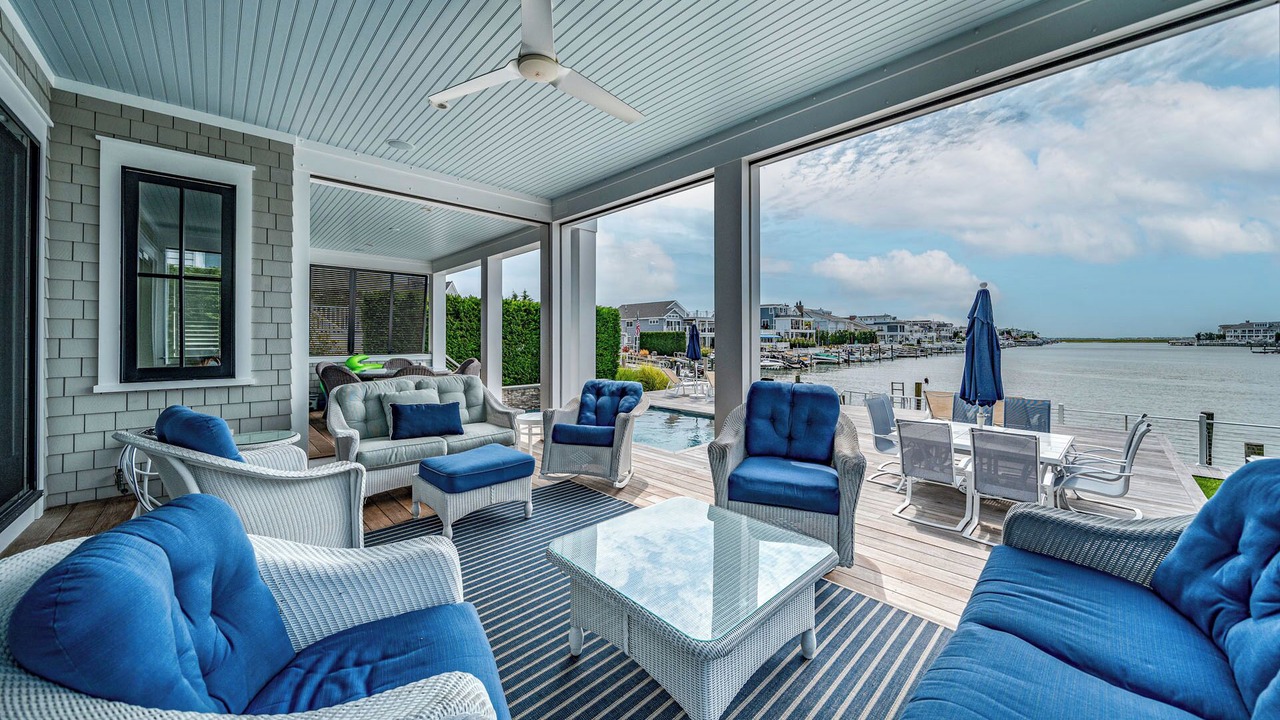 Photo of Outdoor in Avalon