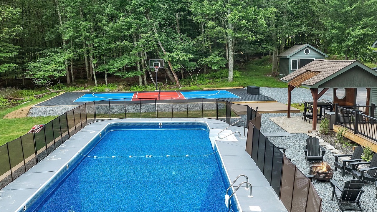 Photo of Outdoor in Canadensis