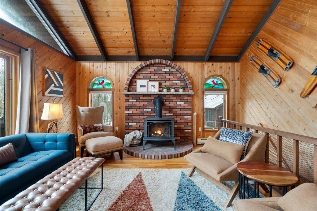 Photo of Livingroom in Lakeville