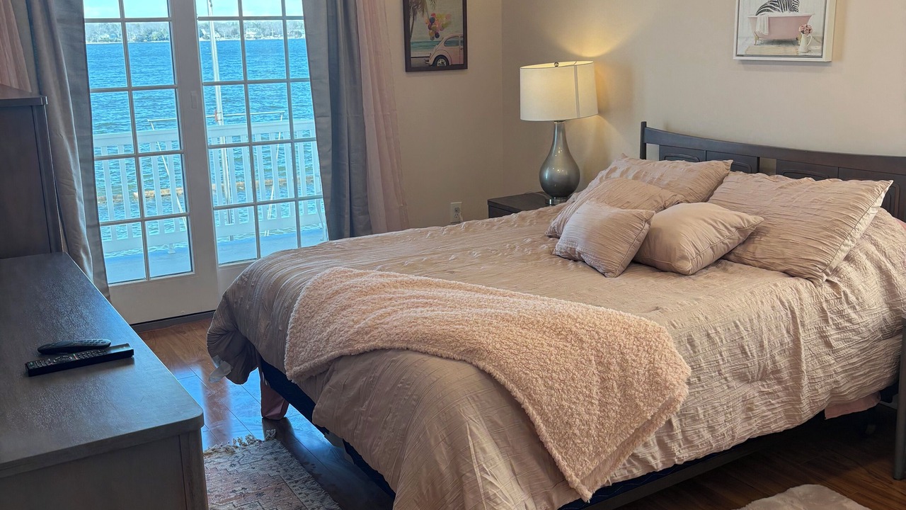 Photo of Bedroom in Ortley Beach