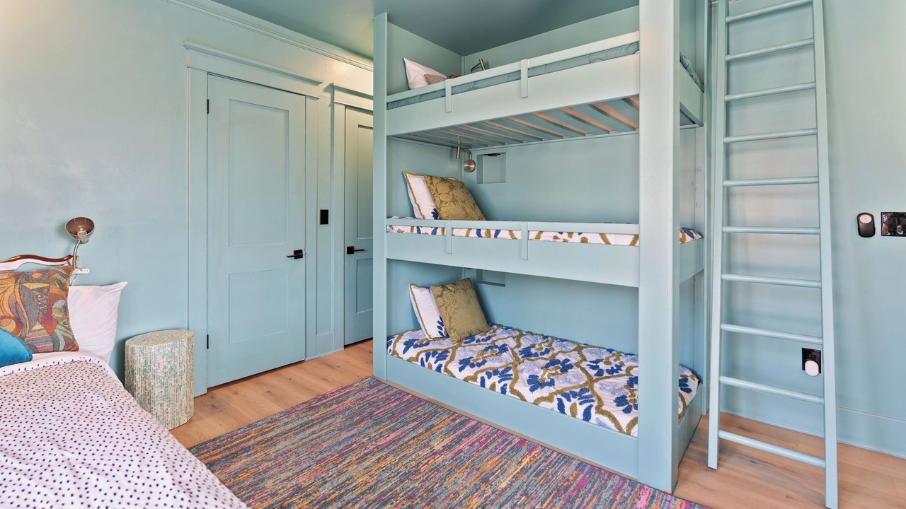 Photo of Bedroom in Governmental Mall