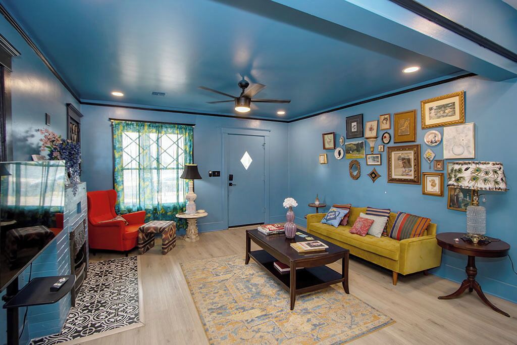 Photo of Livingroom in Governmental Mall
