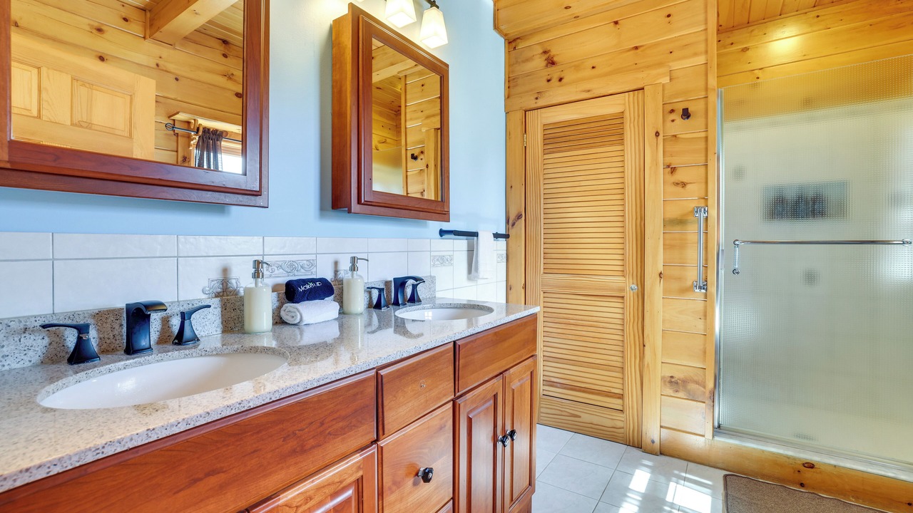 Photo of Bathroom in Lake Ariel