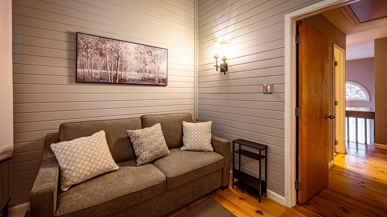 Photo of Livingroom in East Stroudsburg