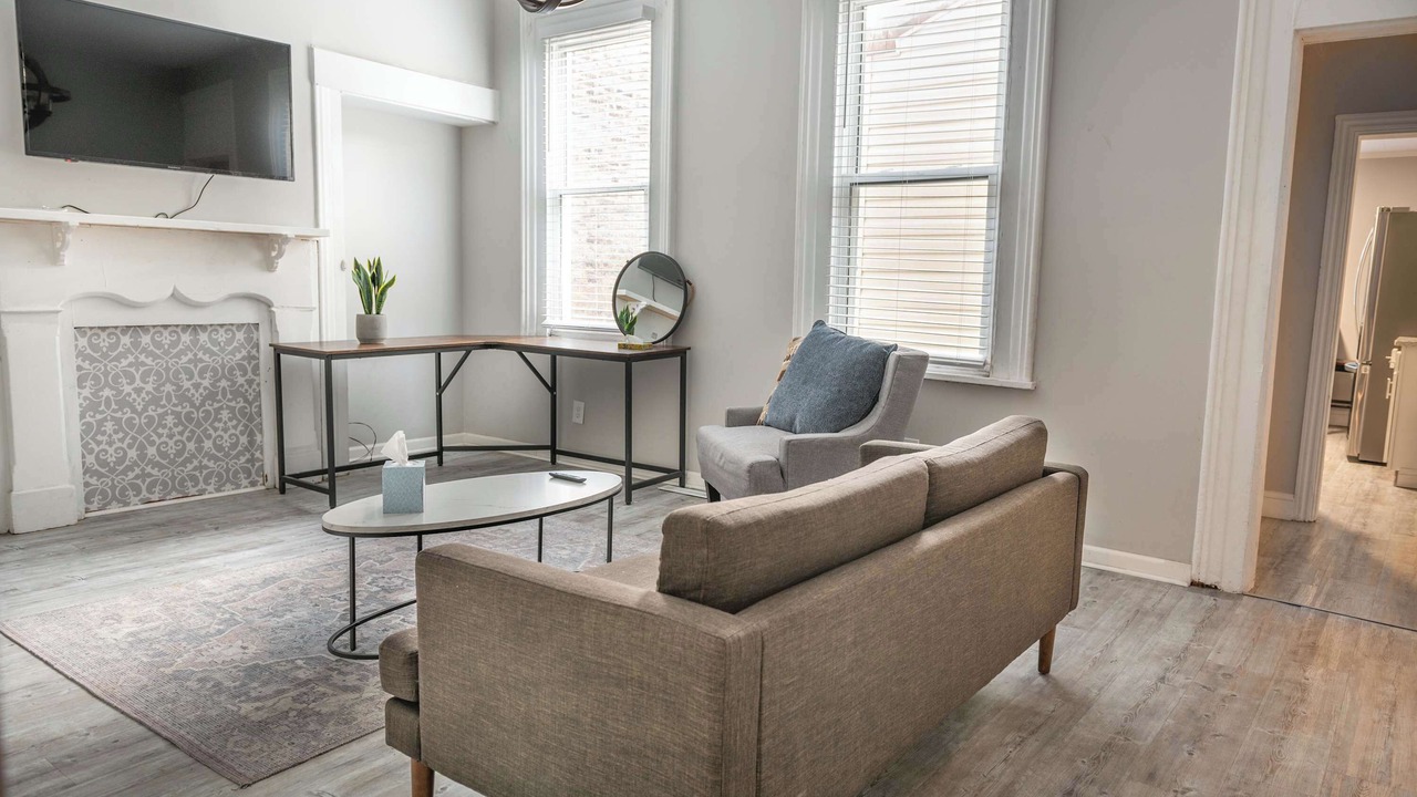 Photo of Livingroom in Central Northside