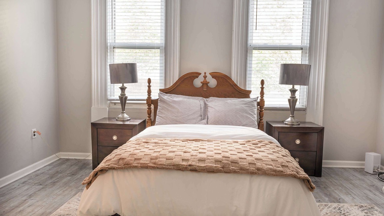 Photo of Bedroom in Central Northside