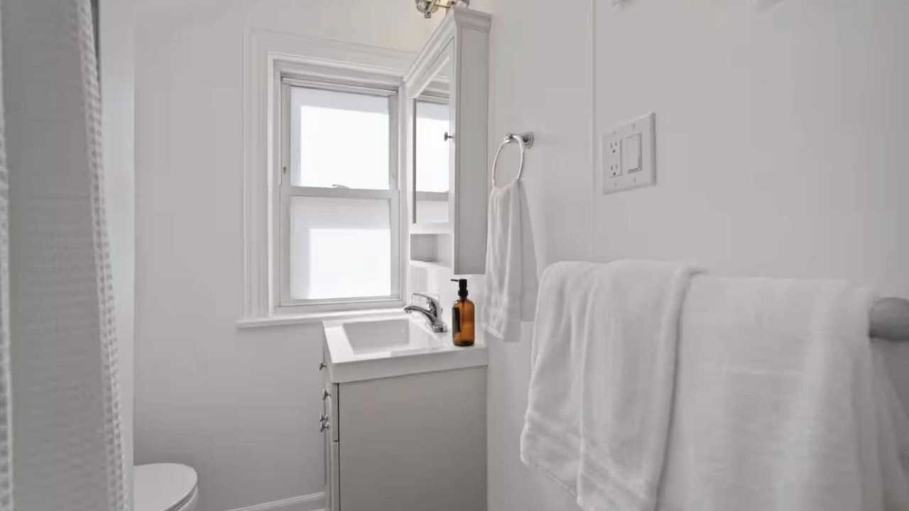 Photo of Bathroom in Margate City