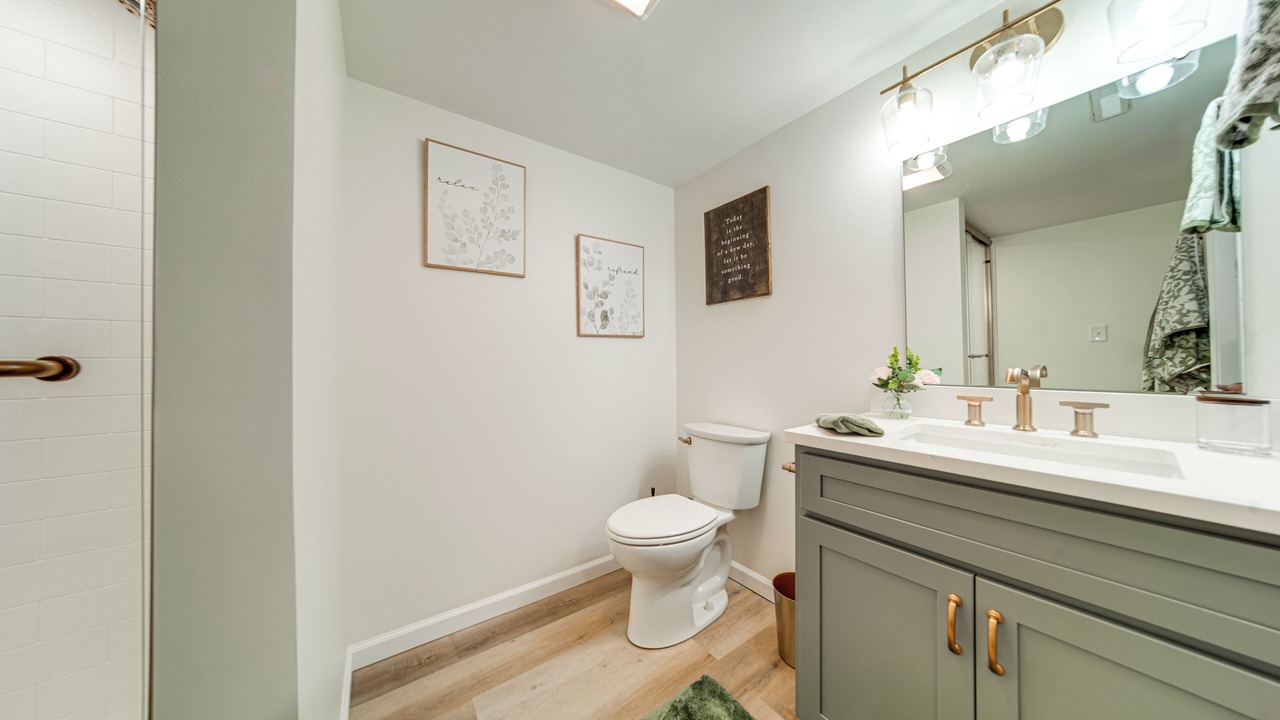 Photo of Bathroom in Pymatuning South