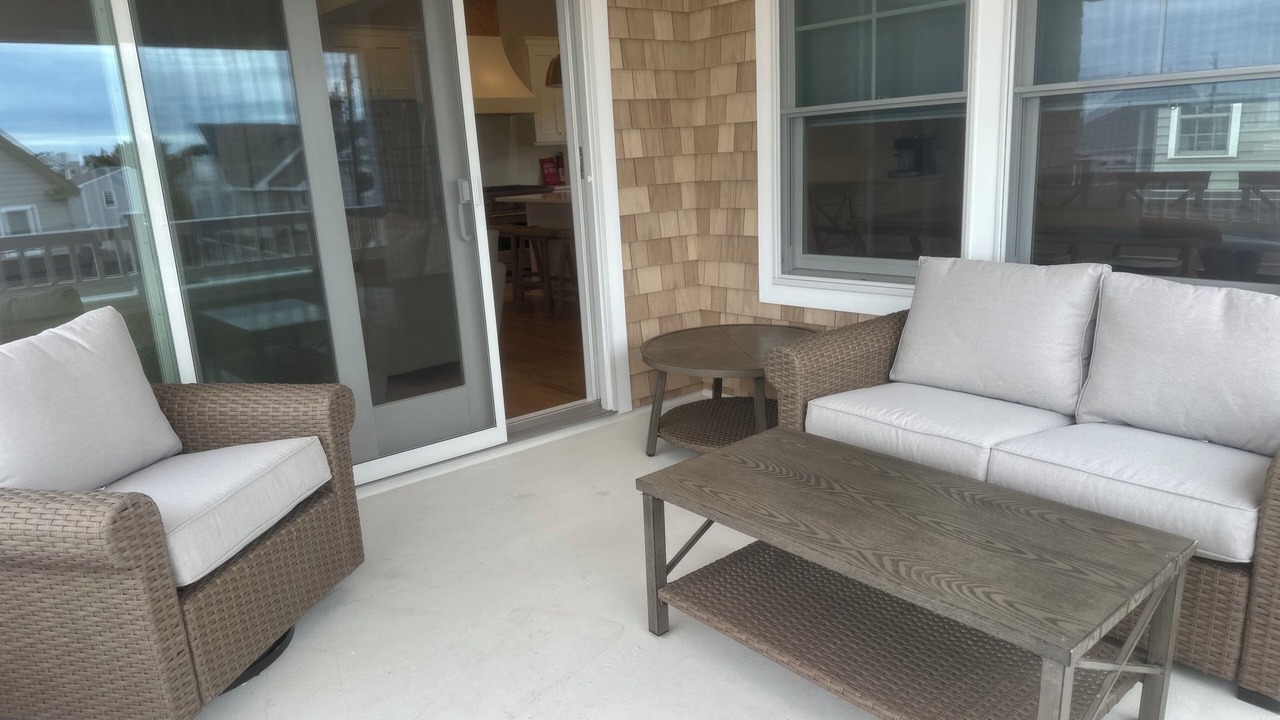 Photo of Patio Balcony in North Beach Haven