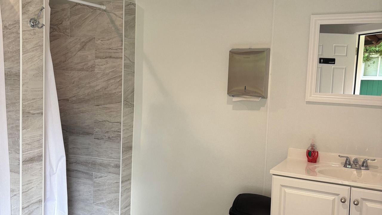Photo of Bathroom in White Mills