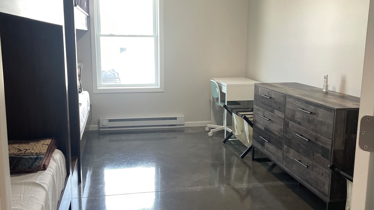Photo of Bedroom in Oak Harbor