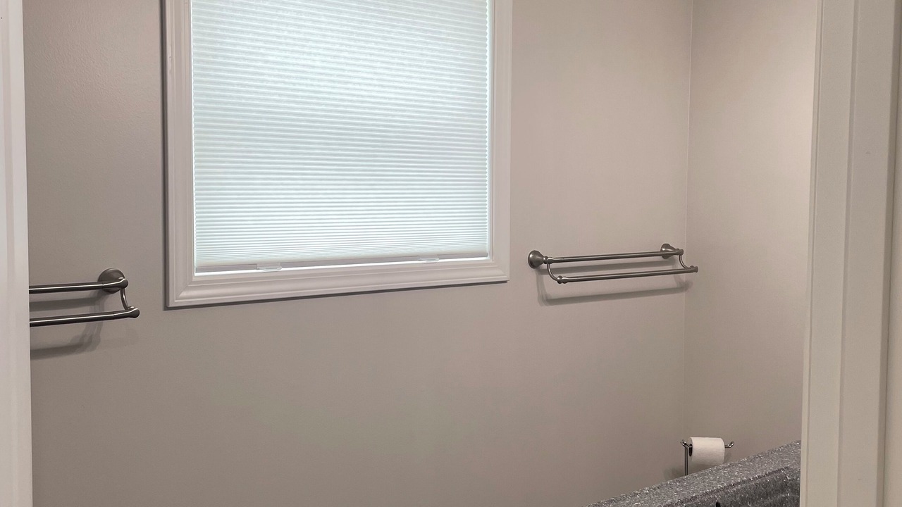 Photo of Bathroom in Oak Harbor