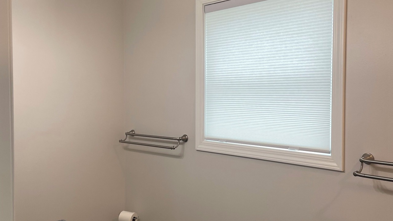 Photo of Bathroom in Oak Harbor