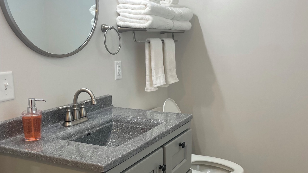 Photo of Bathroom in Oak Harbor