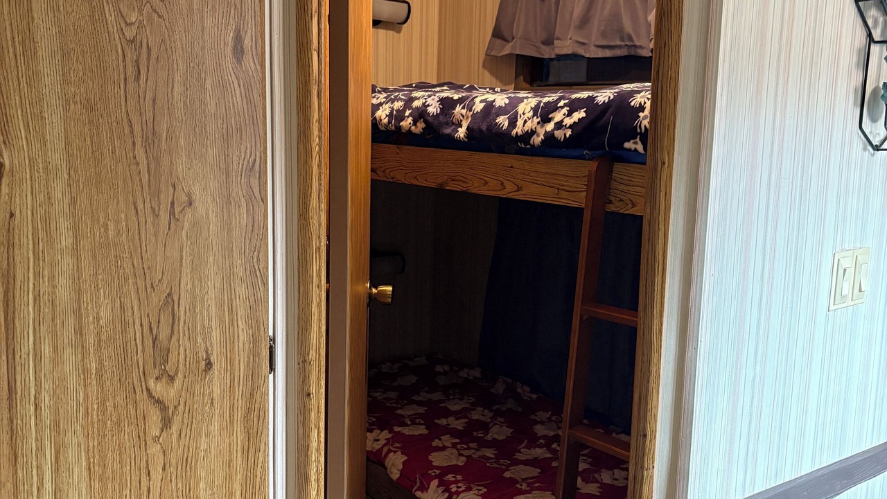 Photo of Bedroom in White Mills