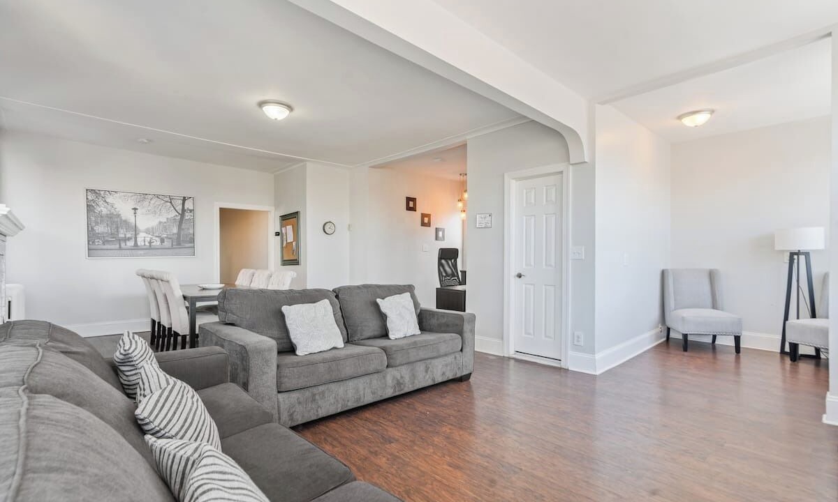 Photo of Livingroom in North Bergen