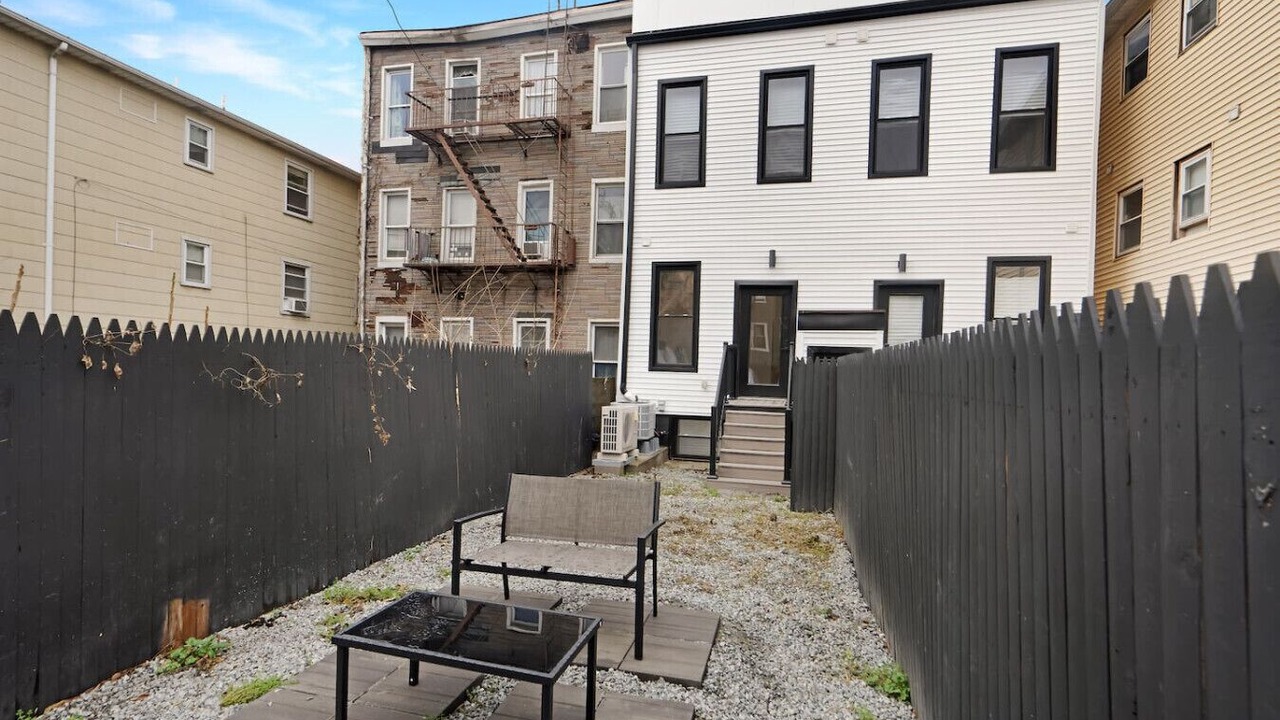 Photo of Patio Balcony in The Heights