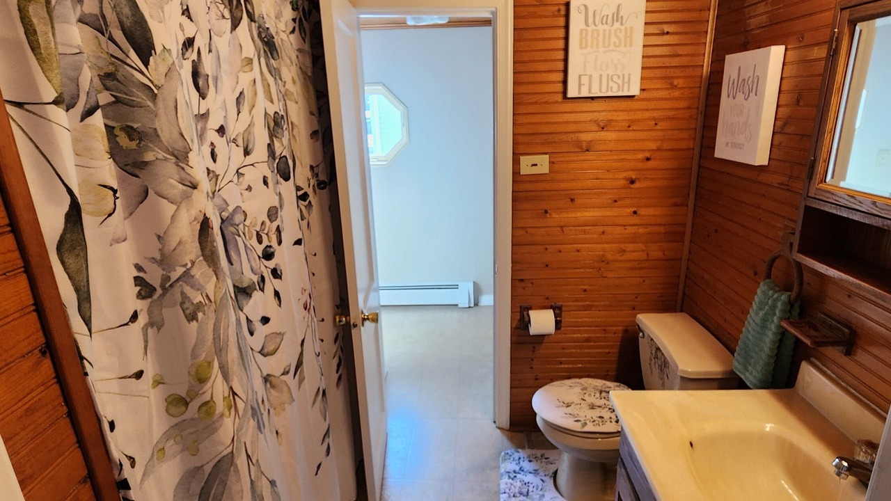 Photo of Bathroom in Elkton