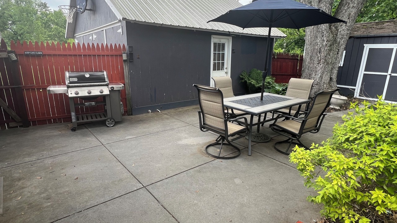 Photo of Outdoor in Elizabethtown
