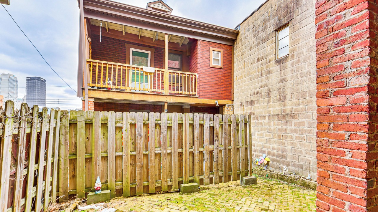 Photo of Outdoor in South Side Slopes