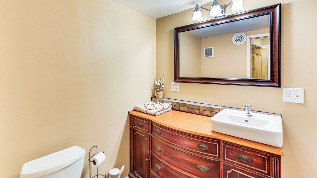 Photo of Bathroom in South Side Slopes